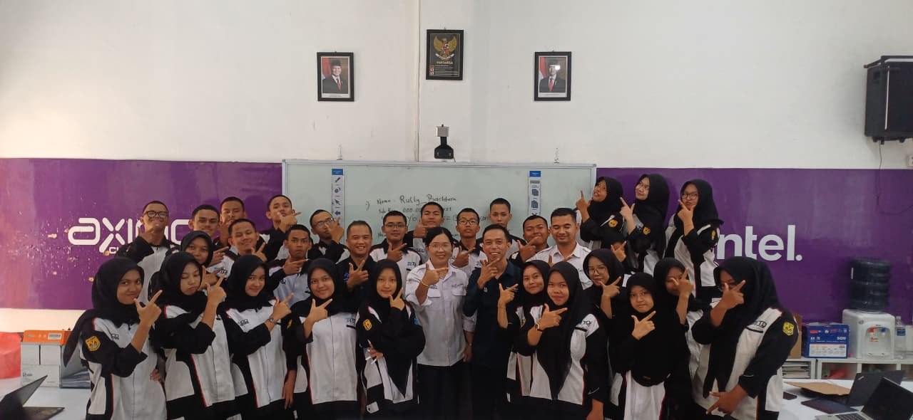 Raih Kelulusan 100% Kompeten, Siswa SMKN 7 Batam Sukses Selesaikan UKK Skema Junior Network Administrator Bersama LSP Digital TIK