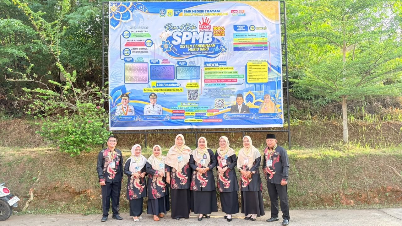 Permudah Masyarakat, SMKN 7 Batam Sediakan Posko Layanan Informasi SPMB 2026