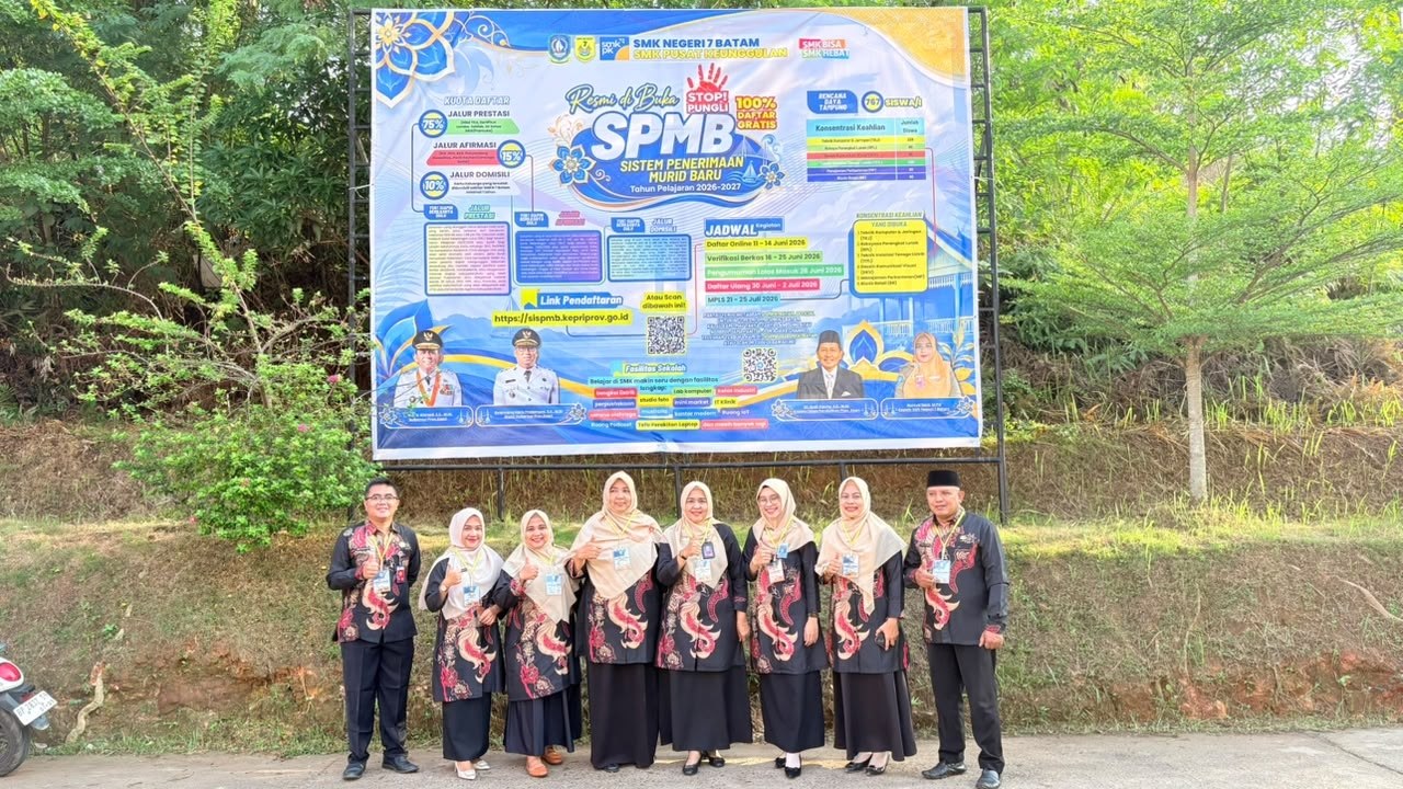 Permudah Masyarakat, SMKN 7 Batam Sediakan Posko Layanan Informasi SPMB 2026