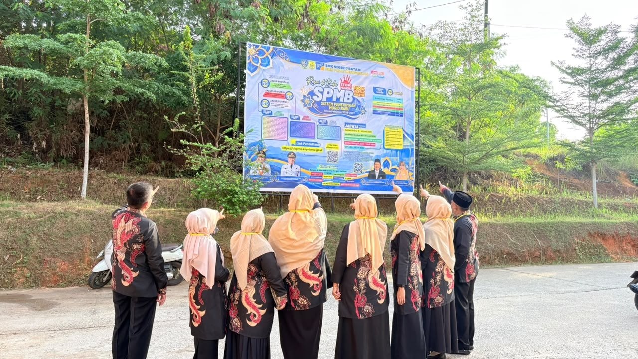 Permudah Masyarakat, SMKN 7 Batam Sediakan Posko Layanan Informasi SPMB 2026