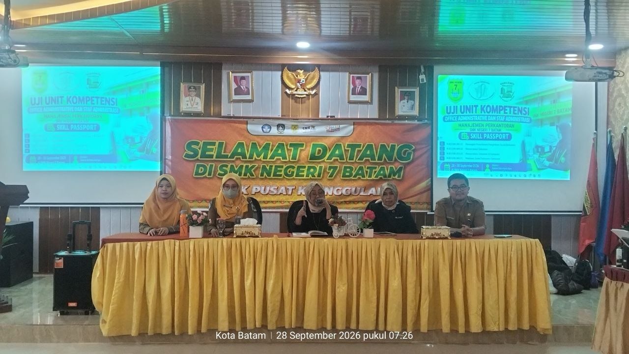 Uji Kompetensi Keahlian, Siswa Jurusan Manajemen Perkantoran SMKN 7 Batam Diuji Langsung oleh Ikatan Sekretaris Indonesia